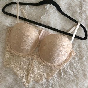 Nude lace crop top BEBE